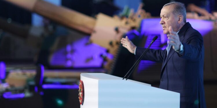 Erdoğan’ın Kılıçdaroğlu’na yönelik sözlerini generaller alkışladı