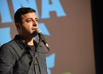 Demirtaş’tan Altılı Masa’ya: HDP’ye gelince üç maymunu oynuyorlar