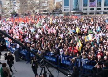 Onbinler Kartal’dan seslendi: Biz değiştireceğiz