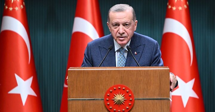 Erdoğan kendi zammını beğenmedi: Yeni zam oranı yüzde 30