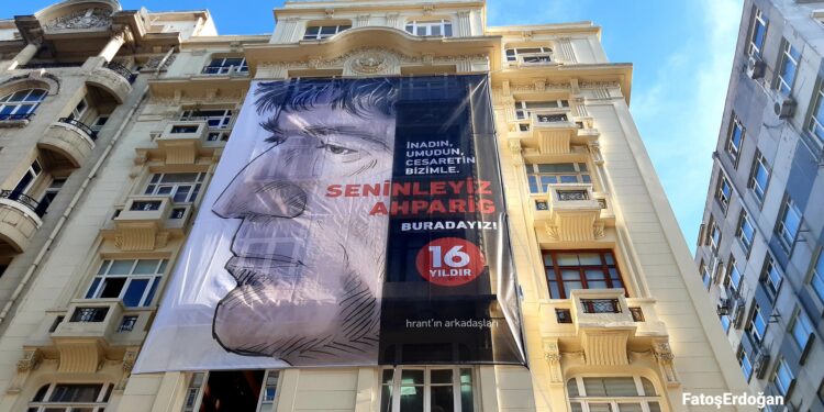 Hrant Dink katledildiği yerde anıldı: Seninleyiz Ahparig