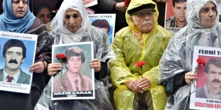 Cumartesi Anneleri: Güçlükonak Katliamı için adalet