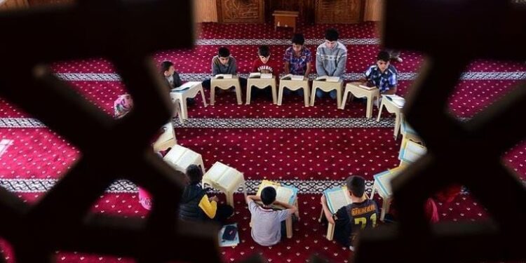 Kayyum’da 9,2 milyon TL’lik Kuran kursu