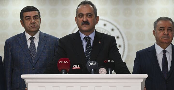 Özel okul ücretlerine yüzde 65 zam