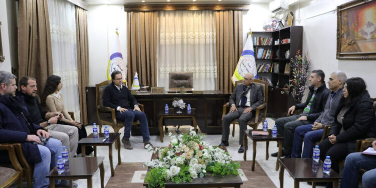 IŞİD ailesi 32 çocuk ve 15 kadın Fransa’ya teslim edildi