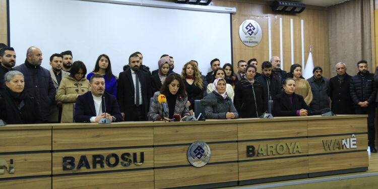 ‘Abdullah Öcalan haklarından yararlanmalı’