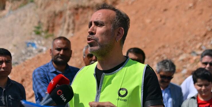 Kızılay, Ahbap’a gıda da satmış