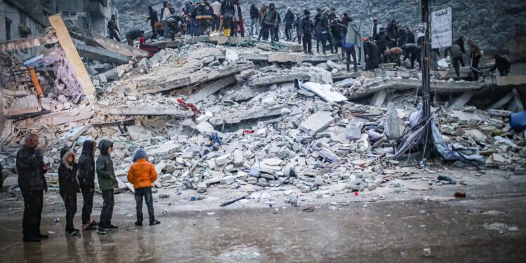 Can kaybı 3 bini aştı: Şam’a ambargoyu kaldır çağrısı