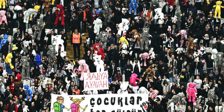 Bahçeli istedi, ilk taraftar yasağı geldi