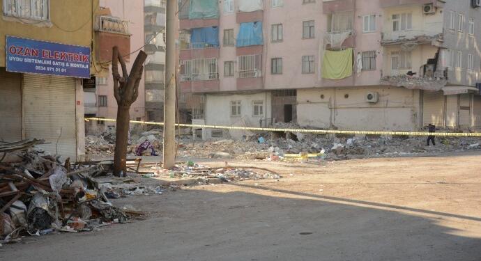 Amed’de 57 bina acil yıkılmalı, 2 bin 295’i ağır hasarlı