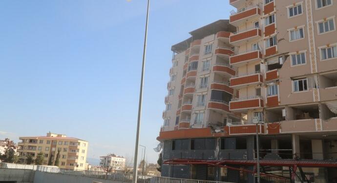 AKP’li Belediye Başkanı’ndan kıyak: Borç karşılığı kaçak kat