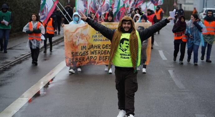 Almanya’da Abdullah Öcalan’a yönelik komploya karşı yürüyüş