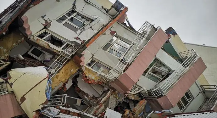 Gölbaşı’nda hasar görmeyen ev kalmadı