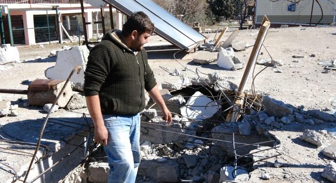 Elleriye yaşam koridoru açtı, tüm ailesini kurtardı