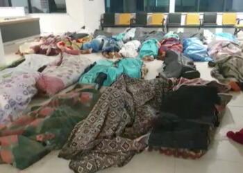 Depremin merkez üssünde cenazeler hastane koridorlarında bekletiliyor