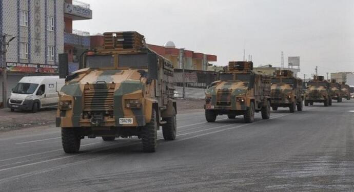 Askeri araç devrildi: 8 asker yaralı