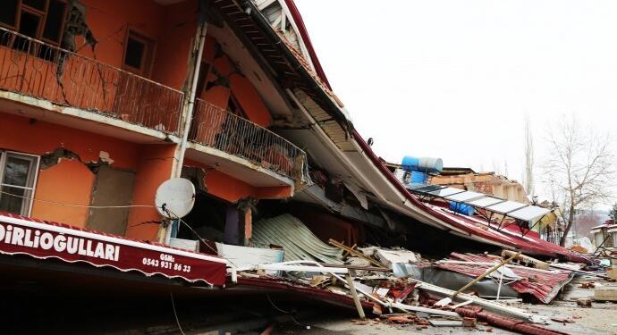 Elbistan’da 15 gün sonra çadır verildi
