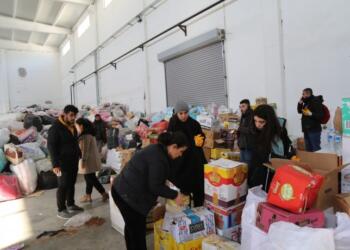 Amed’te evi yıkıldı Semsûr’a yardıma gitti