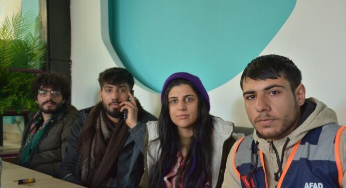 AFAD’a teslim edilen yardımlar dükkanlarda satılıyor