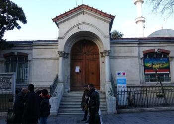 Fransa da İstanbul’daki konsolosluğunu kapattı