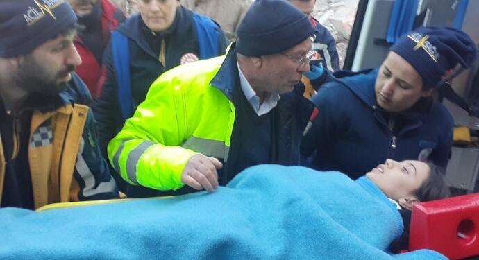 Semsûr’da üç kişilik aile kurtarıldı