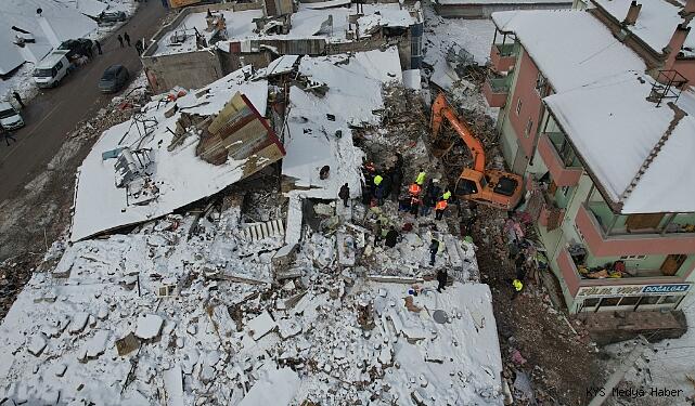 Kadınlara ped çocuklara mama