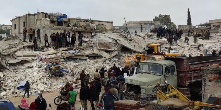 Suriye’de depremlerde can kaybı 6 bine yaklaştı