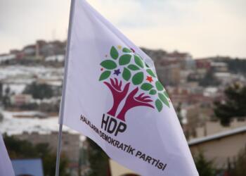 HDP’li vekiller maaşlarını depremzedelere bağışlayacak