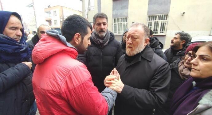 HDP Amed tüm kadroları ile deprem bölgelerinde