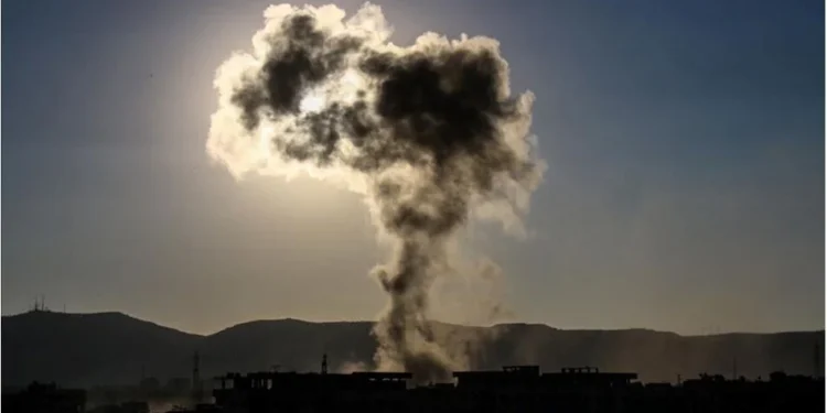 İsrail Suriye’de İran güçlerini hedef aldı