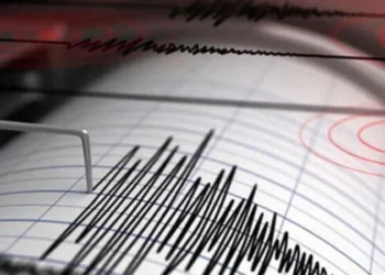İzmir’de 4.1 büyüklüğünde deprem