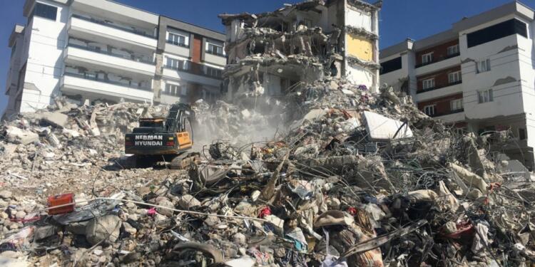 Nurdağı’nda 5 binası çöken AKP’li meclis üyesi tutuklandı