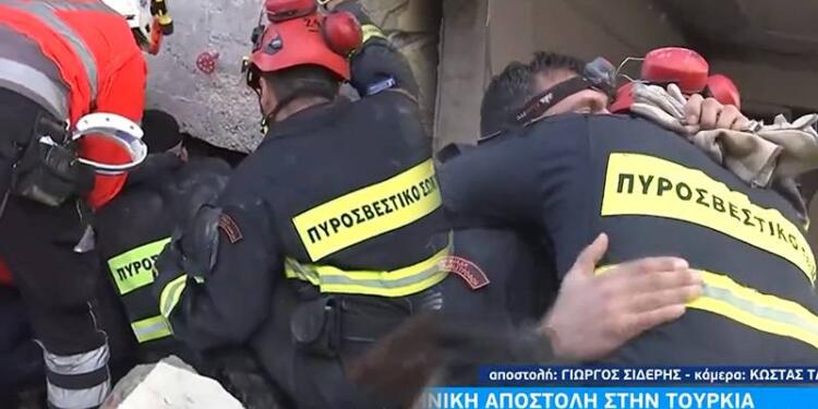 6 yaşındaki çocuk Yunanistan ekibi tarafından kurtarıldı