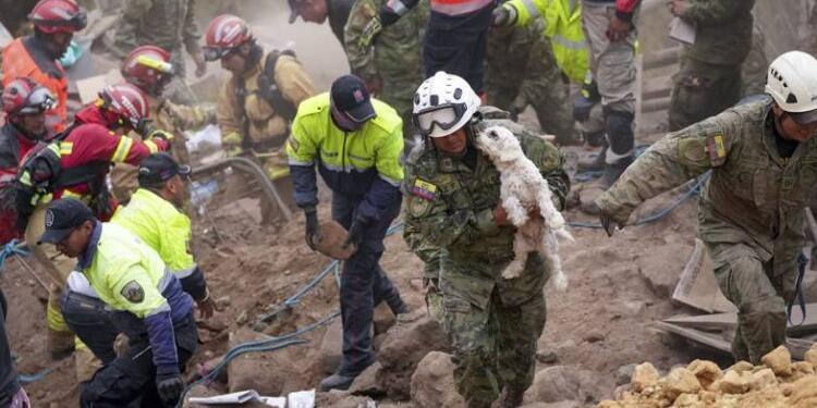 Ekvador’daki toprak kaymasından 16 kişi hayatını kaybetti