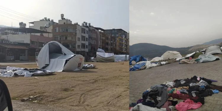 İskenderun’da rüzgar çadırları yıktı