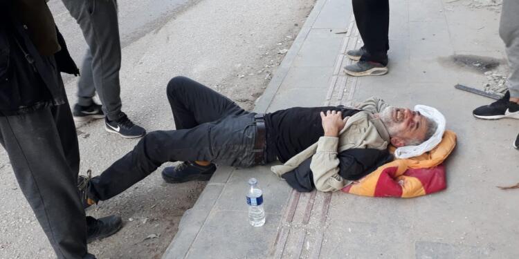 Gazeteci Özcan Yaman hafriyat kamyonunun çarpması nedeniyle ağır yaralandı