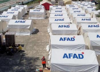 Hatay’da acil 200 bin çadıra ihtiyaç var