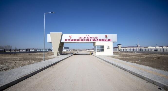 Afyon Cezaevi’nde hak ihlalleri: Koğuşlarımız savaş alanına dönüştü