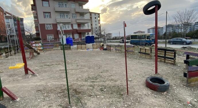 Berkin Elvan Oyun Parkı tabelasına polis el koydu