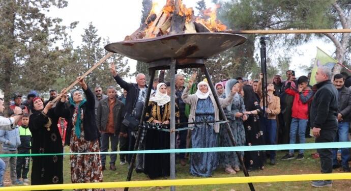 Rojava’da halklar Newroz’u kutladı
