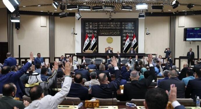 Irak’ta tartışmalı vilayet encümenleri yasası kabul edildi