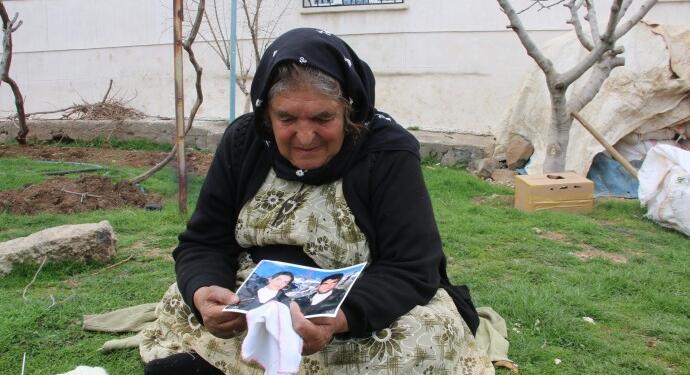 Tek hayali kızının mezarını görmek, oğlundan haber almak