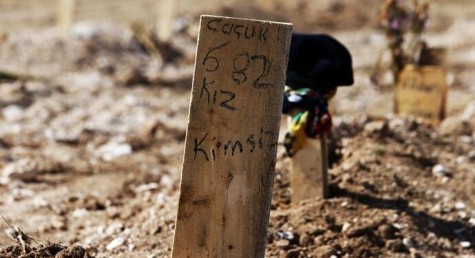 Elbistan’da ‘Deprem Mezarlığı’nda 9 ‘kimsesiz’ cenaze