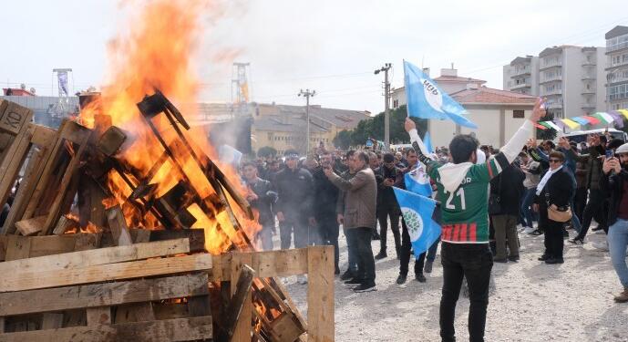 Çanakkale’de Newroz: Oyumuzu demokrasiden yana kullanacağız