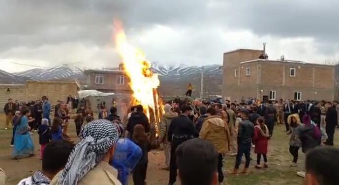 Rojhilat’ta Newroz coşkusu