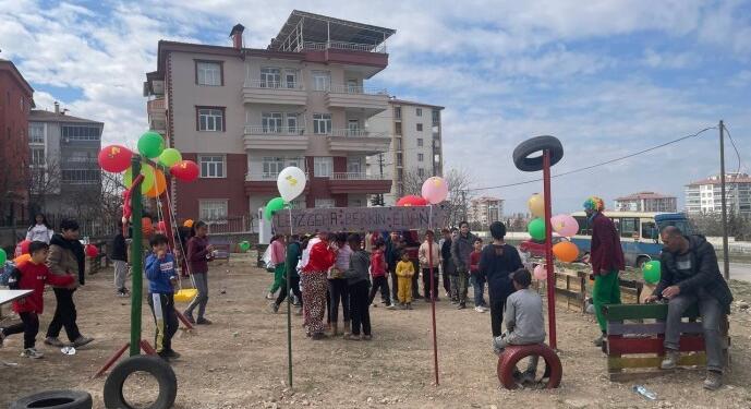 Depremzede çocuklar için Berkin Elvan Parkı kuruldu