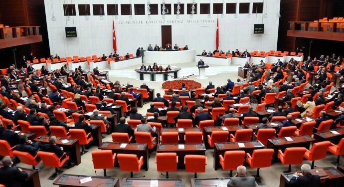 KA.DER: Seçimlerde eşit temsiliyet  için kadınlara daha çok öncelik verilmeli