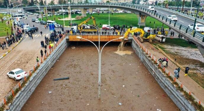 Uyarılar dikkate alınmayınca 16 kişi öldü