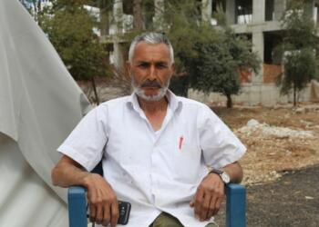 Enkazdan kendileri çıktı, çadırı gönüllüler getirdi, su sorunu devam ediyor