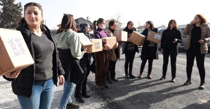 Kadın dayanışması yaşatır: Kadın ihtiyaç malzemesi yüklü TIR Meletî’de